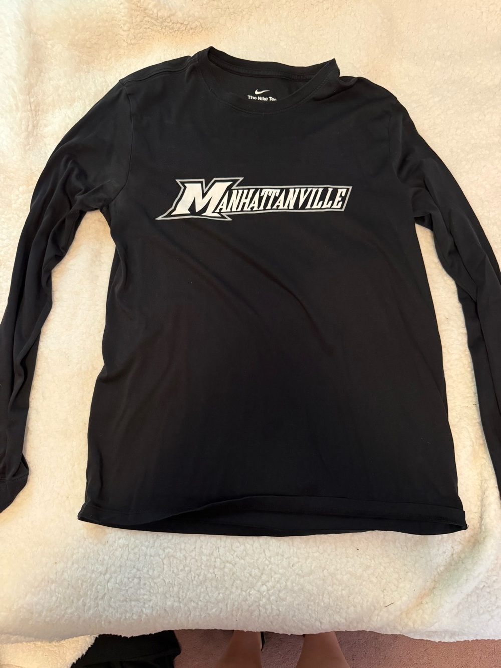 Nike Black Long-Sleeve Manhattanville Performance Tee